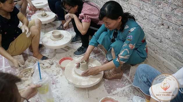 Làng gốm Bát Tràng ở đâu? Du lịch Bát Tràng thế nào? Trải nghiệm làm gốm thủ công